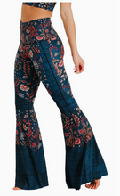 Load image into Gallery viewer, Festival Flares Yoga Pants