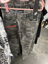 Load image into Gallery viewer, Etienne Marcel Camouflage Jeans
